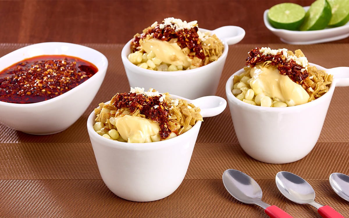 Esquites con salsa macha