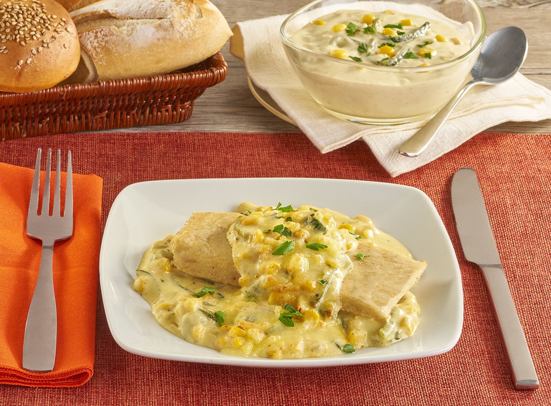 Tamal verde con rajas.