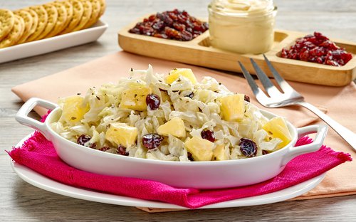 Ensalada de col con piña La Costeña®