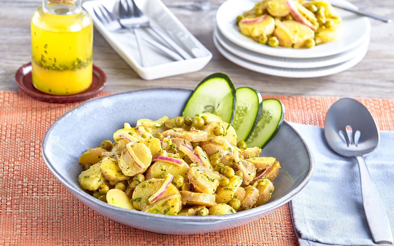 Ensalada de papas con chícharos