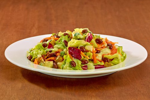 Mixed salad with guacamole dressing
