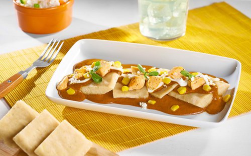 Tamal de elote con mole