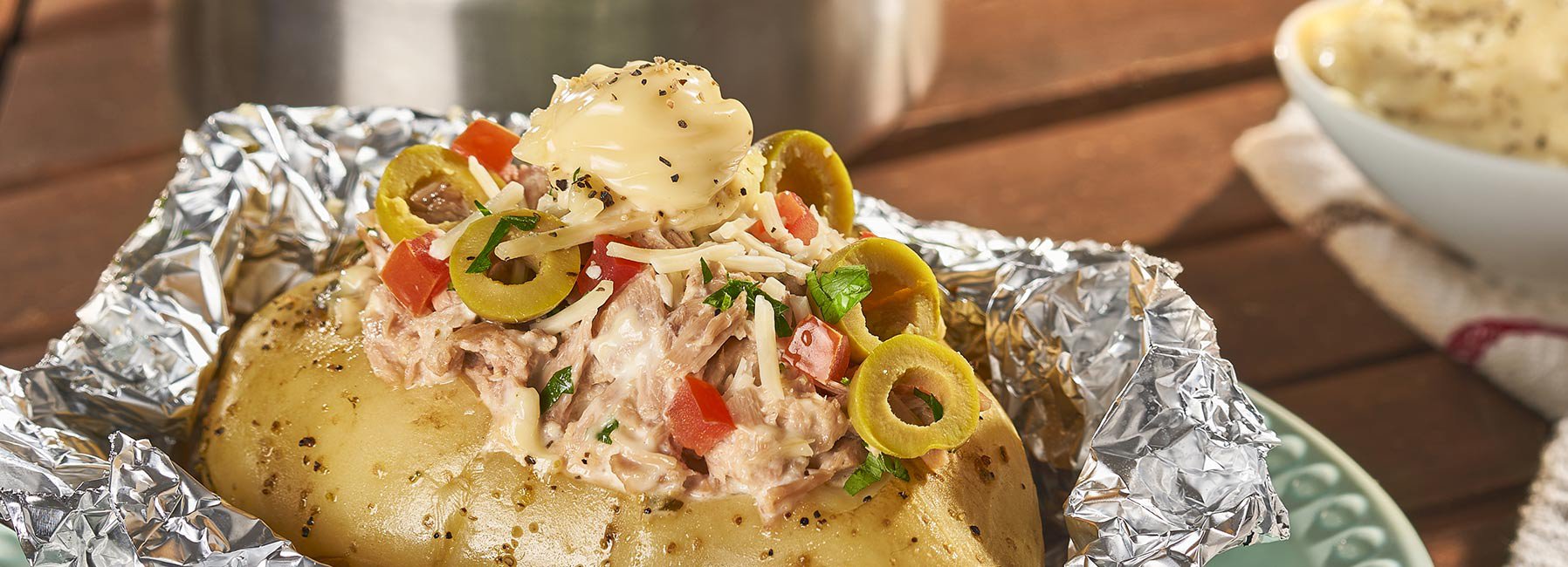 Papas rellenas de atún