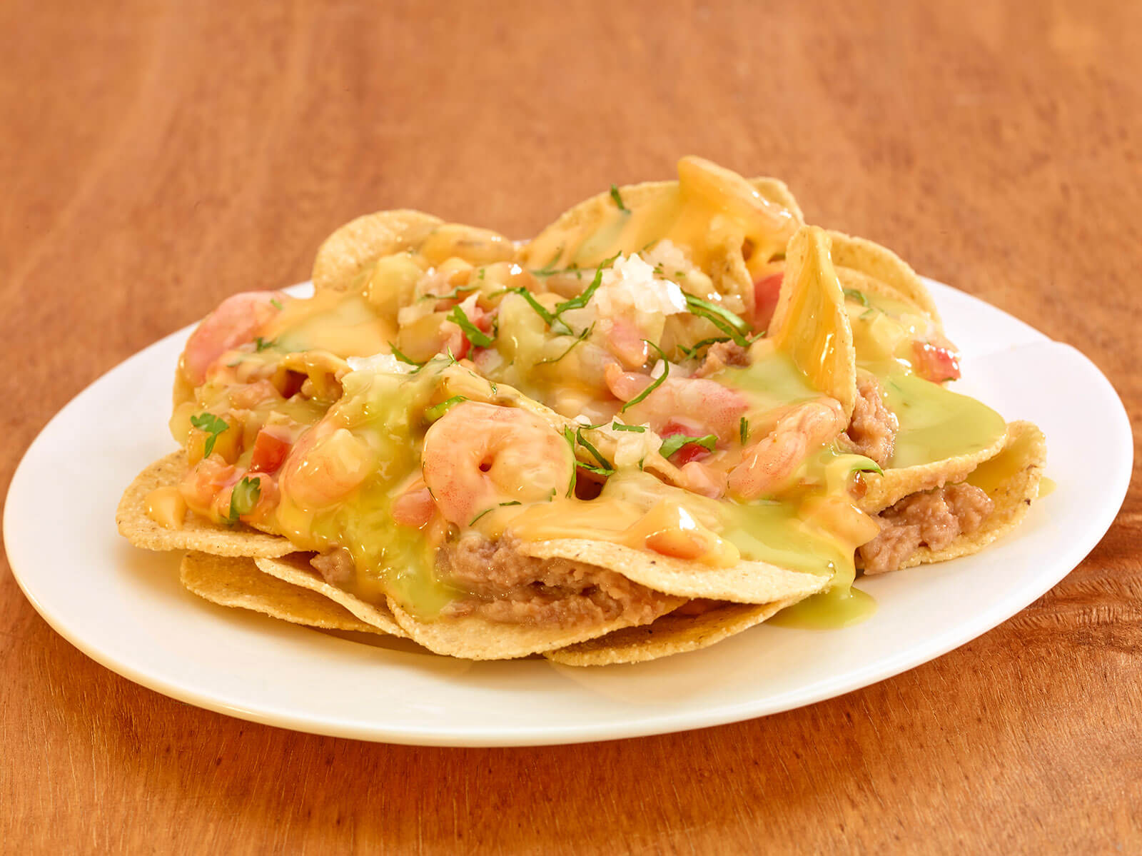 Nachos with Shrimp and Guacamole - Recipes | La Costeña®
