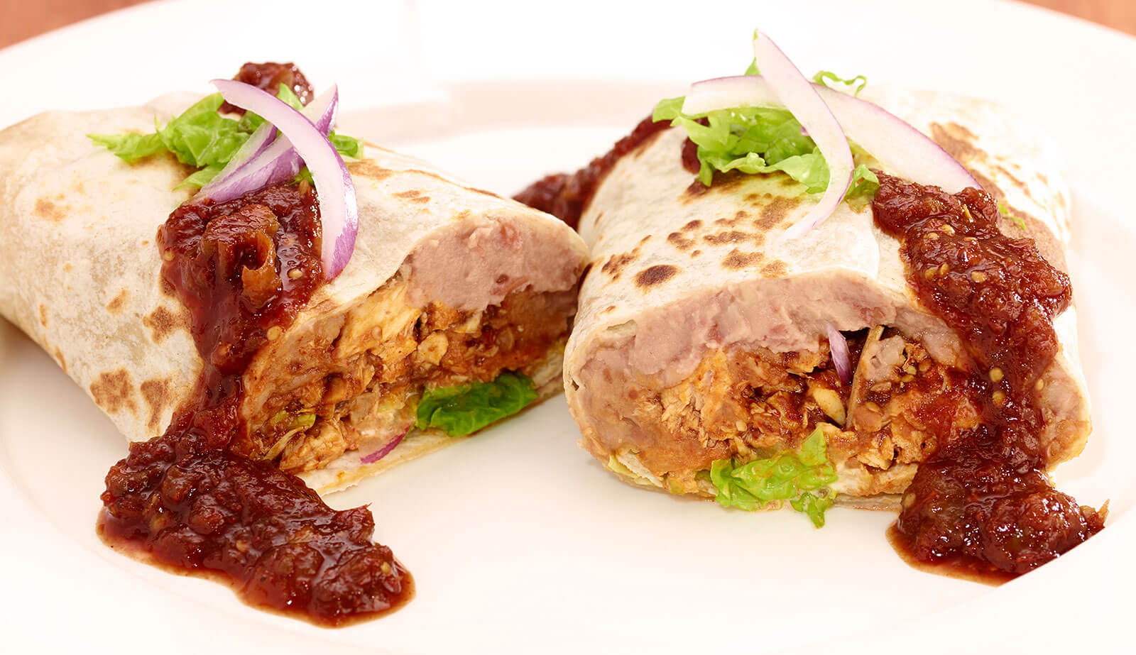 Burrito de Frijol, Lechuga y Pollo Rostizado Recetas La Costeña®