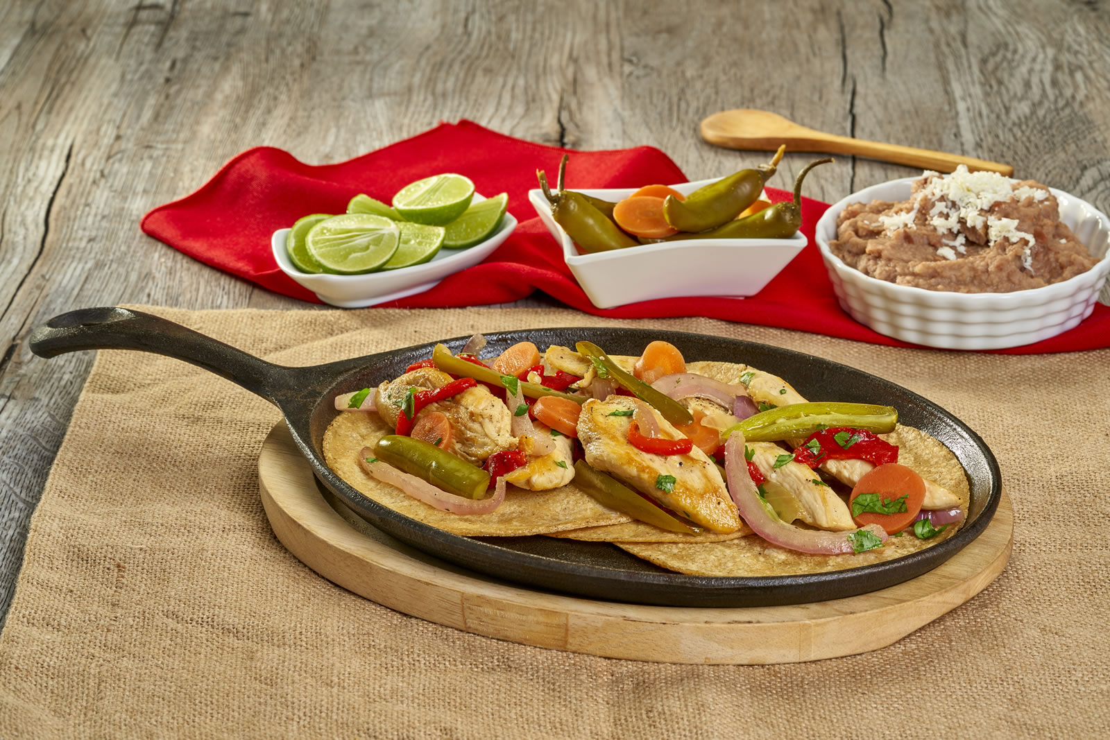 Fajitas de pollo con rajas Recetas La Costeña®